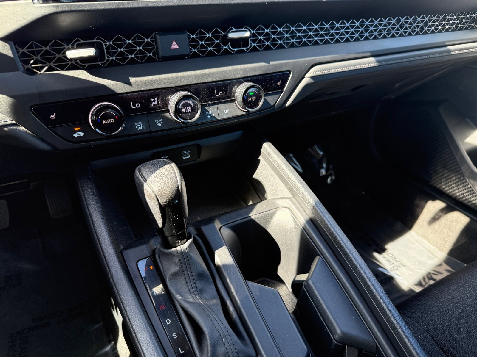Used 2023 Platinum White Pearl Honda EX image 13