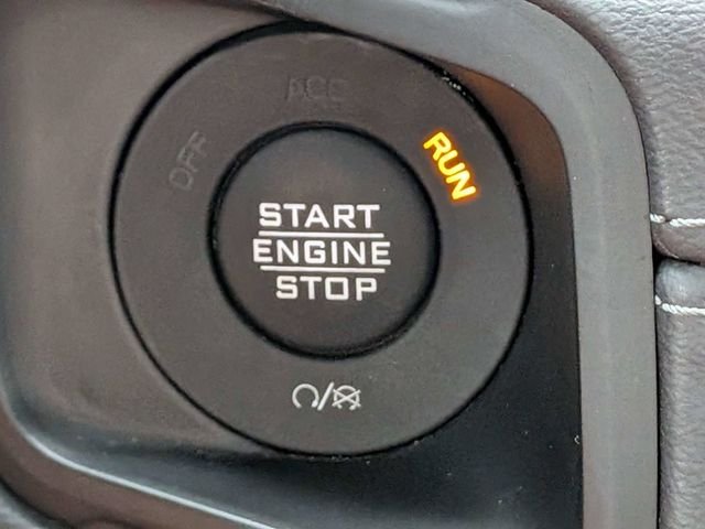 Used 2025 Gray Jeep Sahara image 36