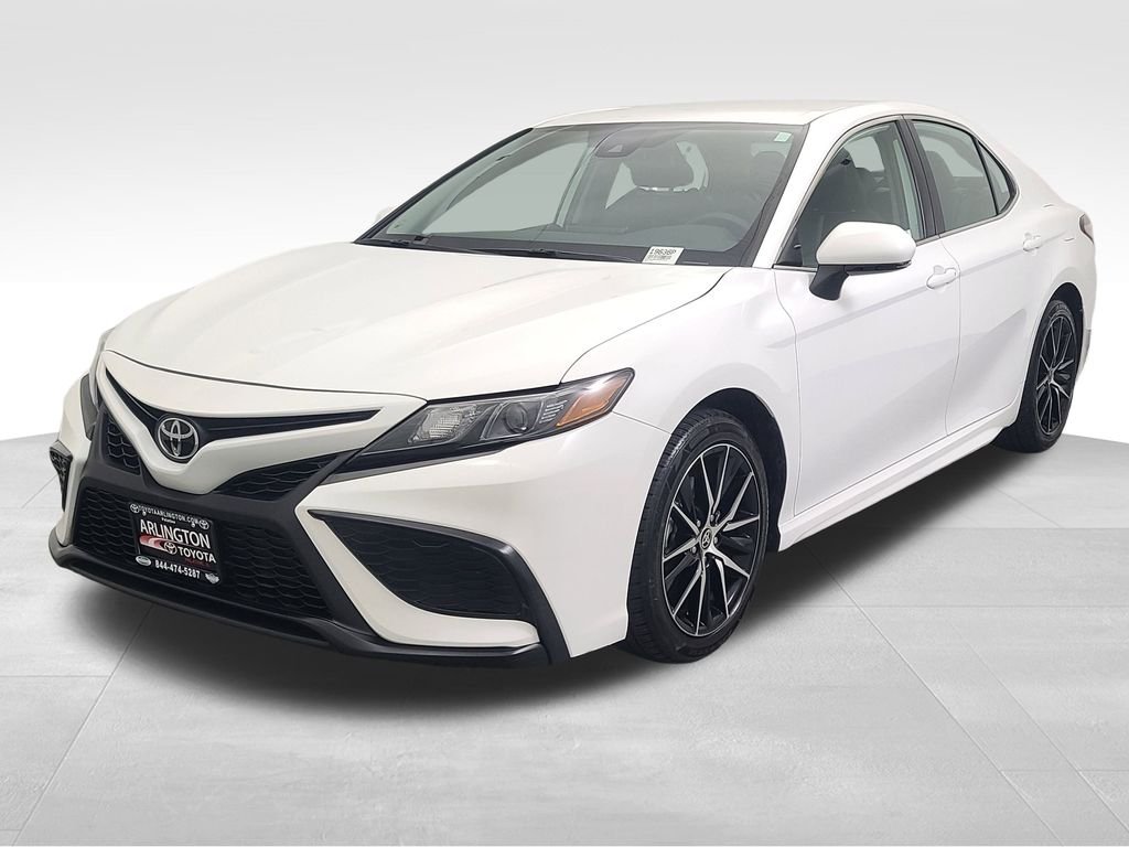 2024 Toyota Camry SE - Photo 10
