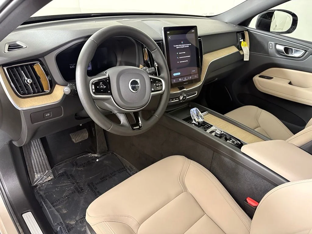 New 2026 Bright Dusk Volvo Plus image 16