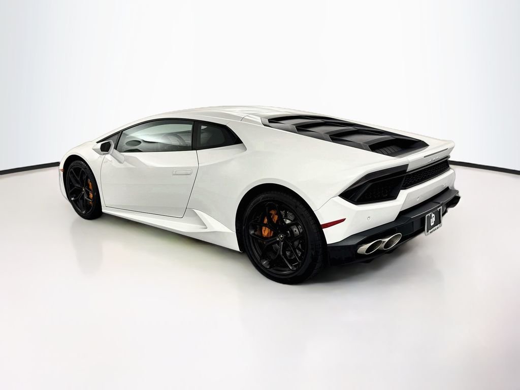Used 2017 White Lamborghini LP580-2 image 7
