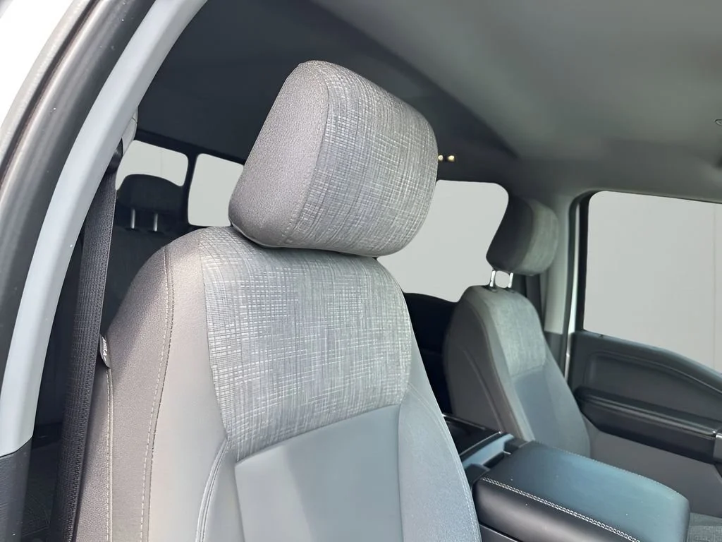 Used 2022 White Ford XLT image 17