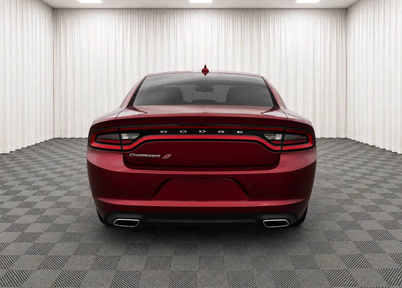 Used 2023 Octane Red Pearlcoat Dodge SXT image 4