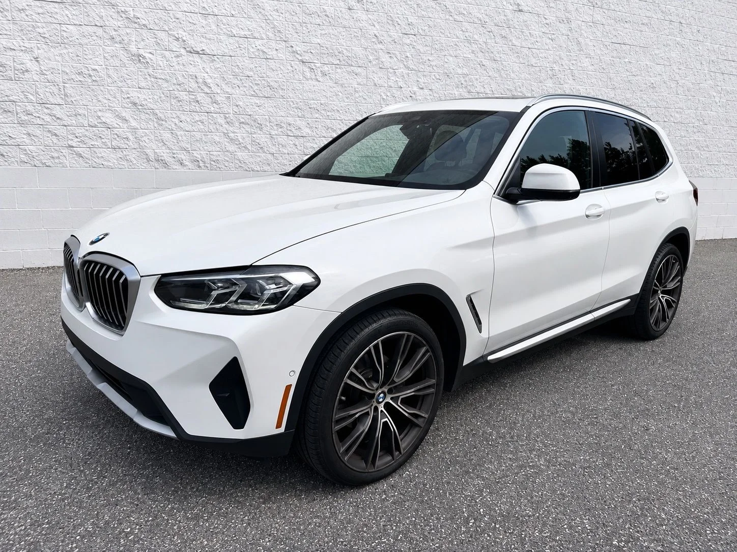 Certified Used 2024 Alpine White BMW sDrive30i image 1