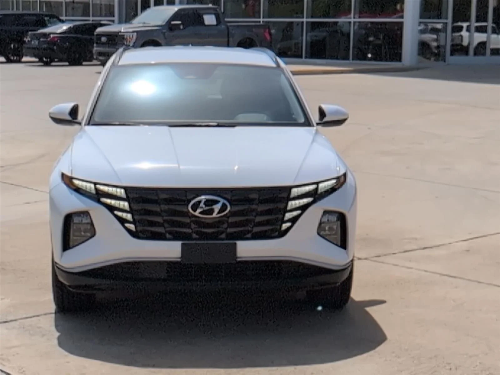 Used 2024 White Pearl Hyundai SEL image 11