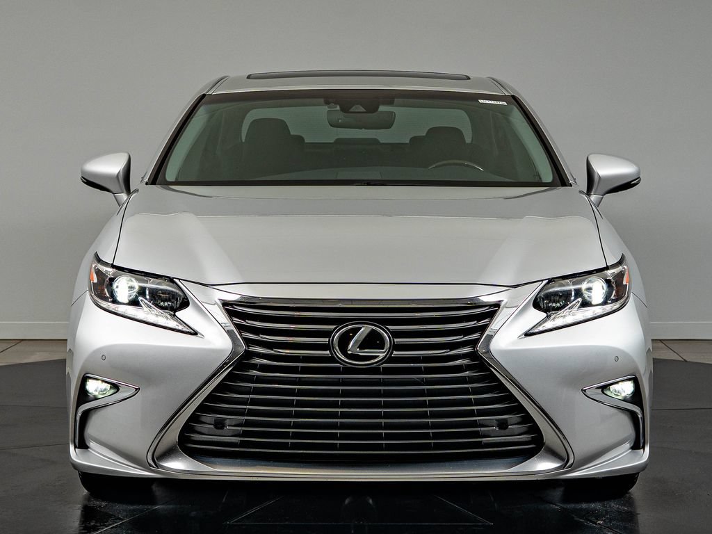 Used 2018 Silver Lexus 350 image 2