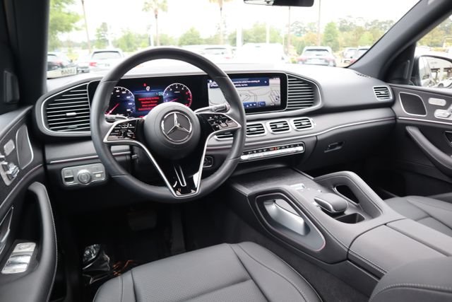 Certified Used 2025 Obsidian Black Metallic Mercedes-Benz GLE 450 image 25
