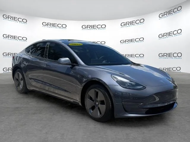 2023 Tesla Model 3 -'s photo