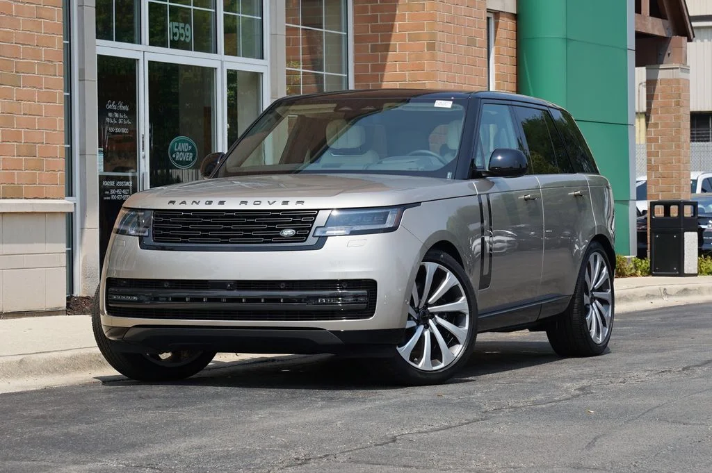 New 2026 Batumi Gold Land Rover SE image 1
