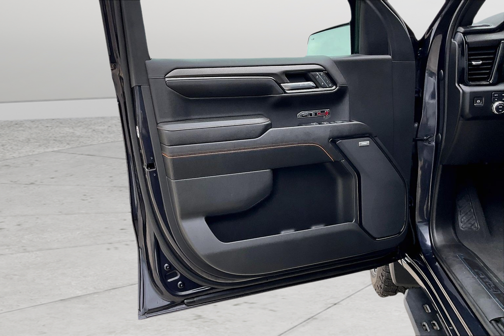 Used 2023 Titanium GMC AT4 image 28