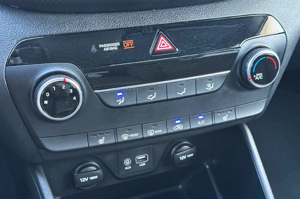 Used 2020 Noir Hyundai Value image 20