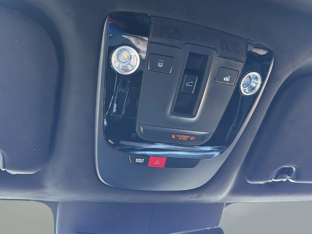 Certified Used 2024 Brown Kia X-Pro SX Prestige image 18