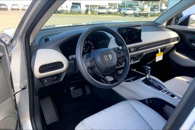 Used 2026 Silver Honda LX image 6