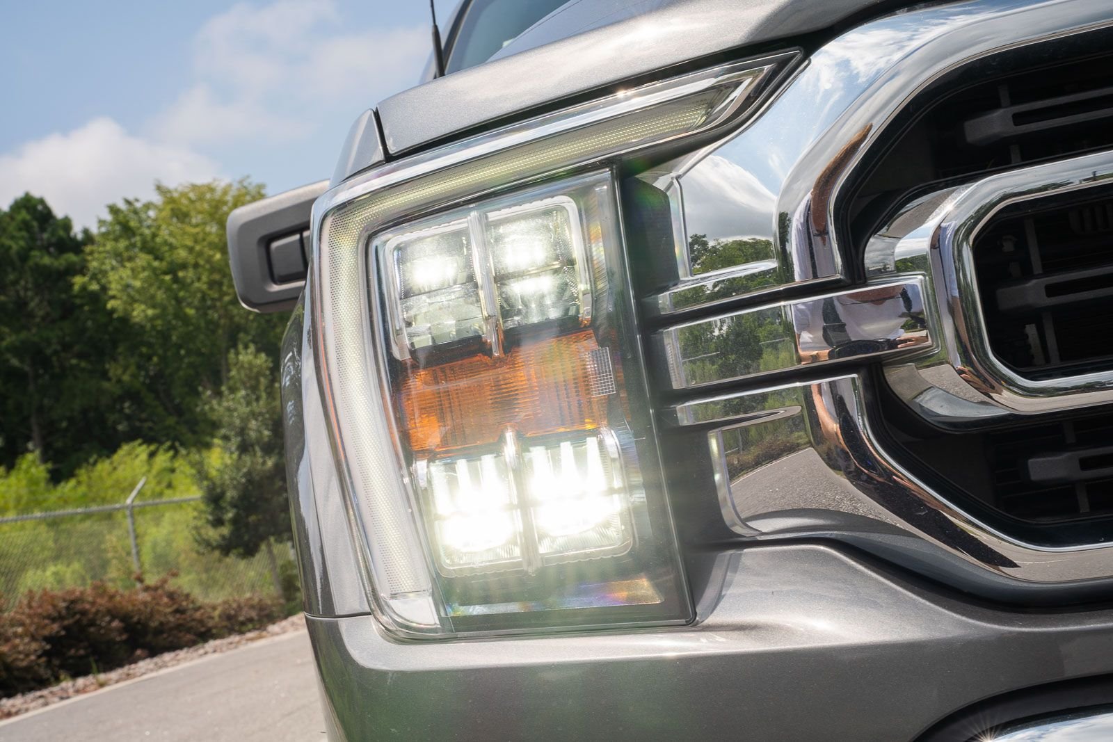 Used 2023 Gray Ford XLT image 9