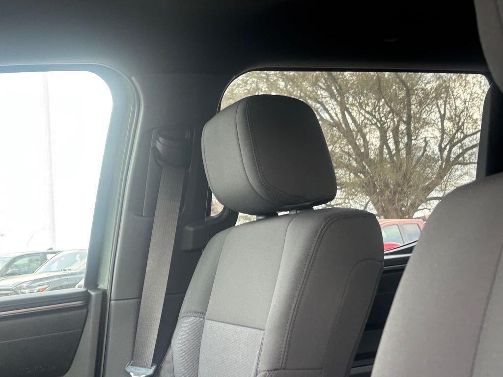 2026 Toyota Tundra SR5 - Photo 11