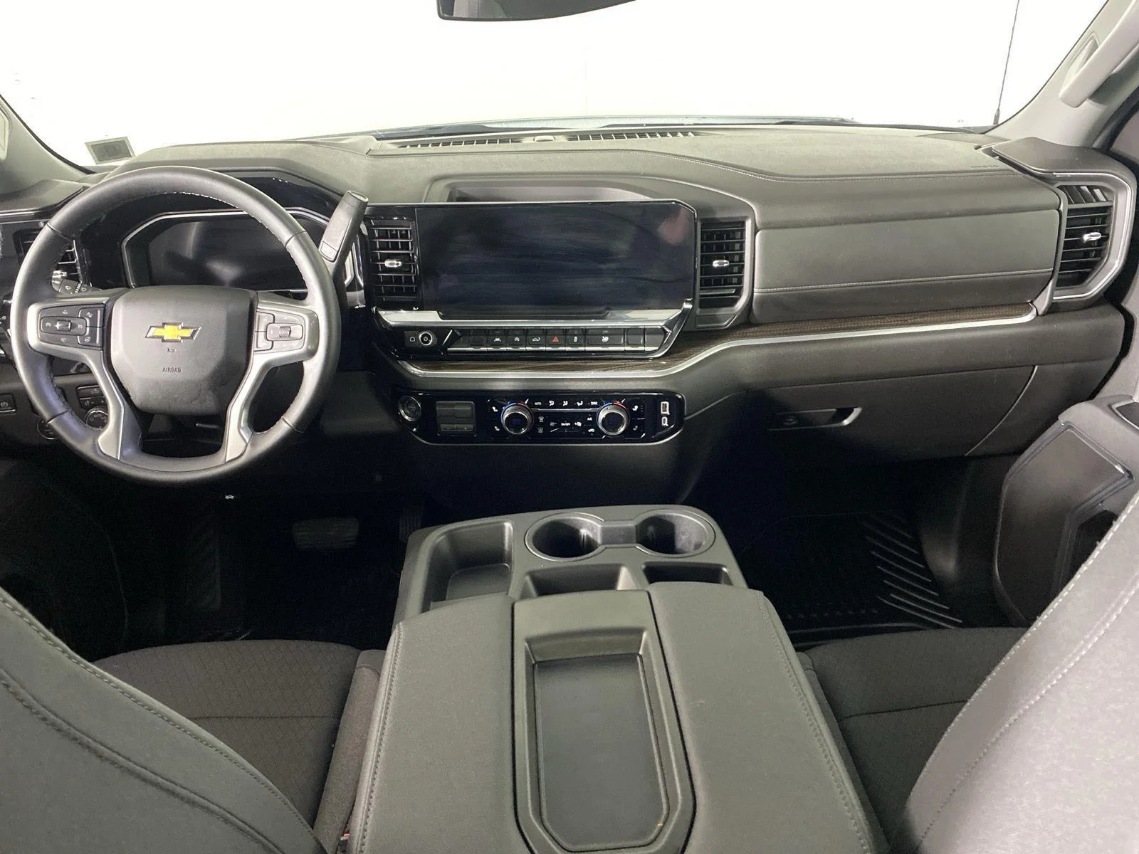 Used 2026 Summit White Chevrolet LT image 2