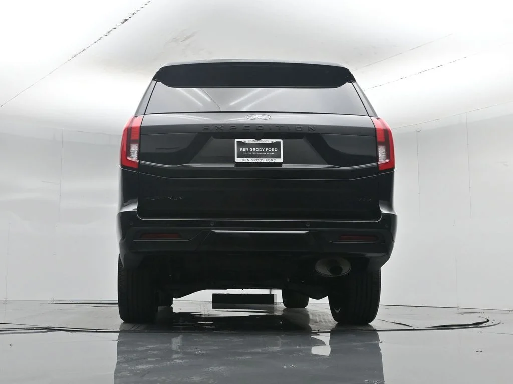 New 2027 Agate Black Metallic Ford Platinum image 52