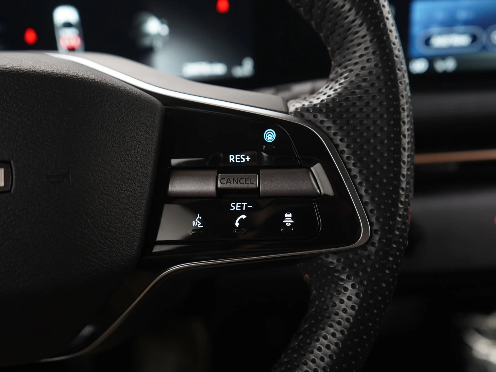 Used 2025 Gun Metallic Nissan ENGAGE image 26