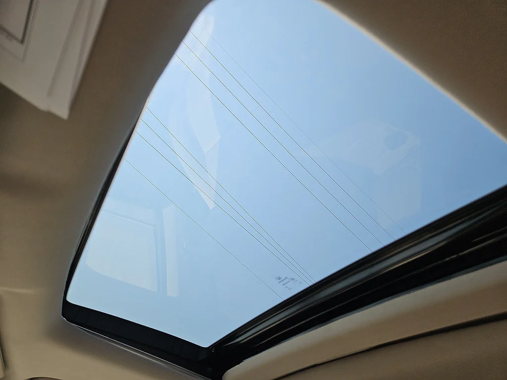 Certified Used 2025 Solar Silver Metallic Honda EX-L image 20