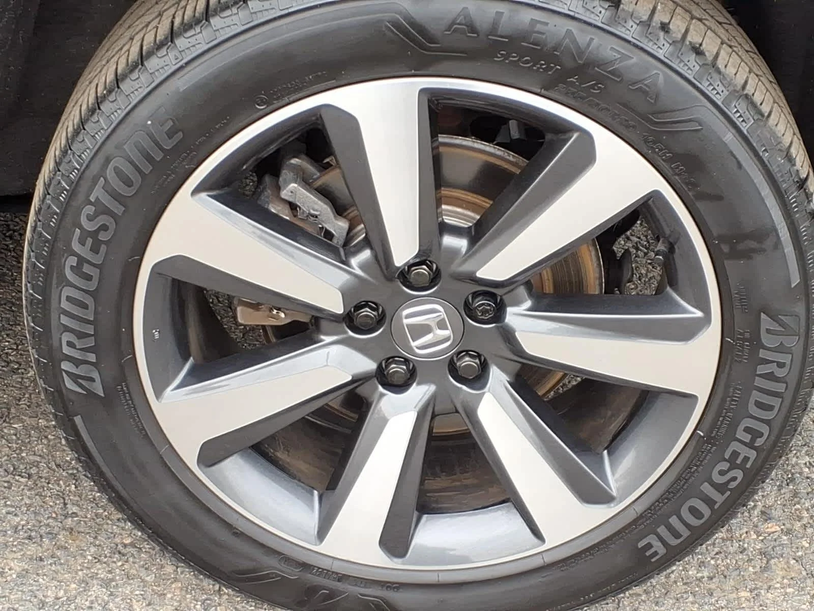 2024 Honda Pilot Touring - Photo 9
