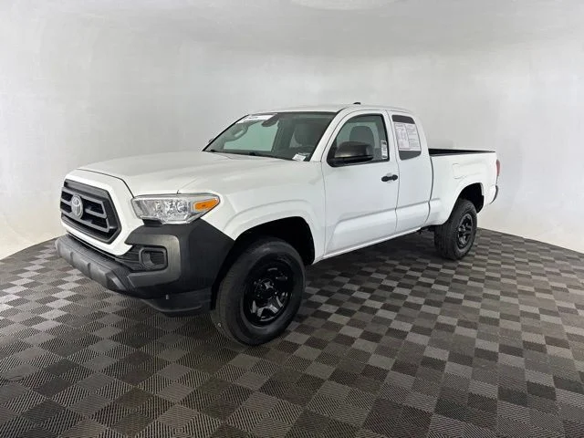 Used 2022 White Toyota SR image 3