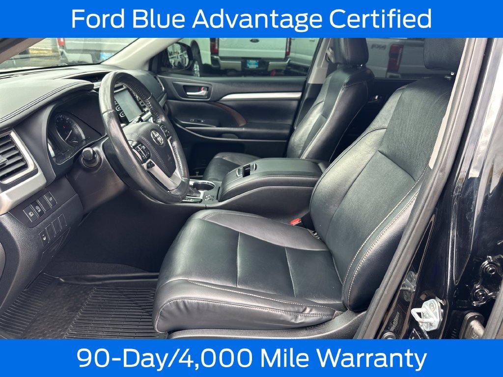 Used 2019 Black Toyota XLE image 13