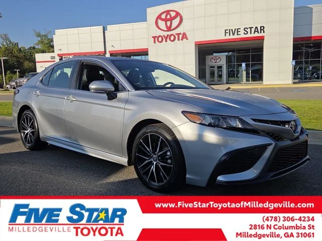 Used 2024 Silver Toyota SE image 1