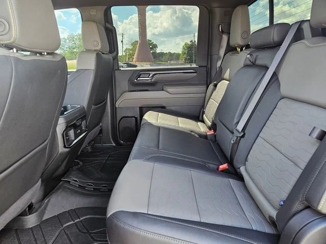 Used 2024 Red Hot Chevrolet ZR2 image 25