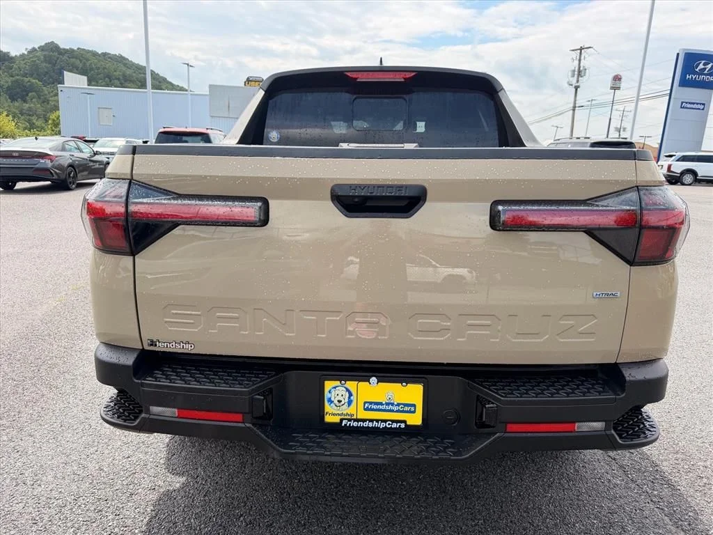 Used 2023 Beige Hyundai SEL image 11