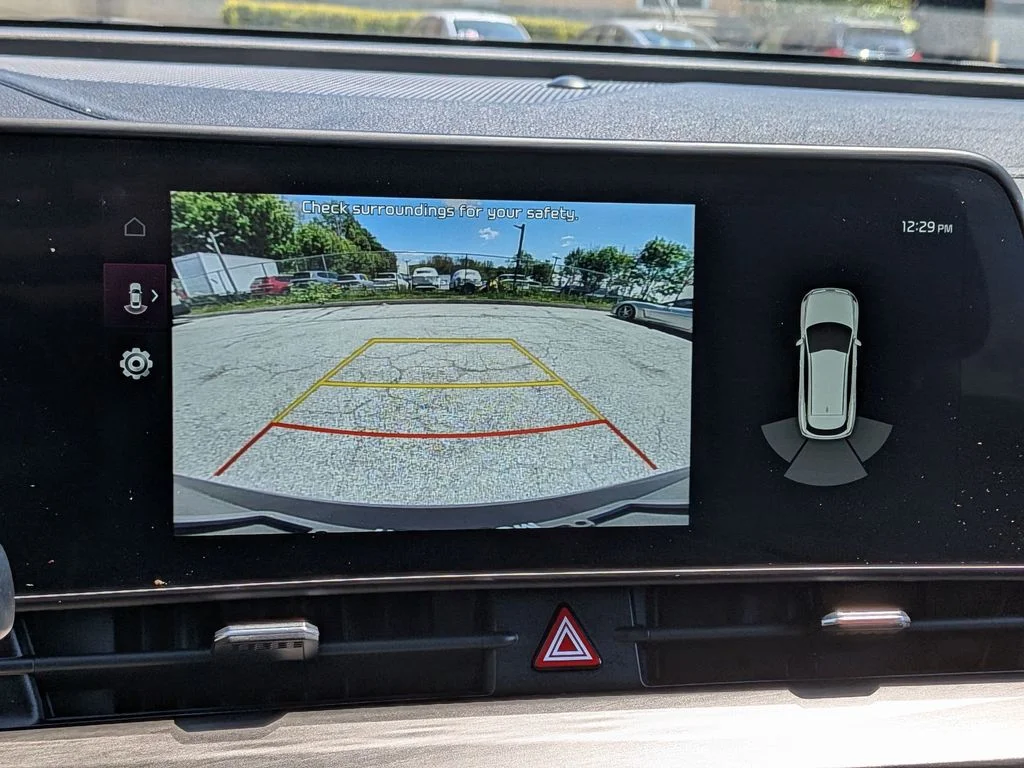 Used 2023 White Kia X-Line image 19
