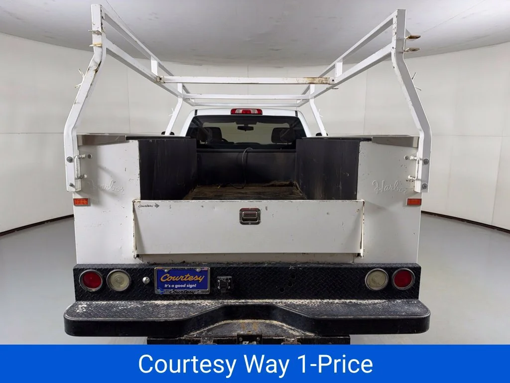 Used 2016 SUMMIT WHITE Chevrolet Work Truck image 10