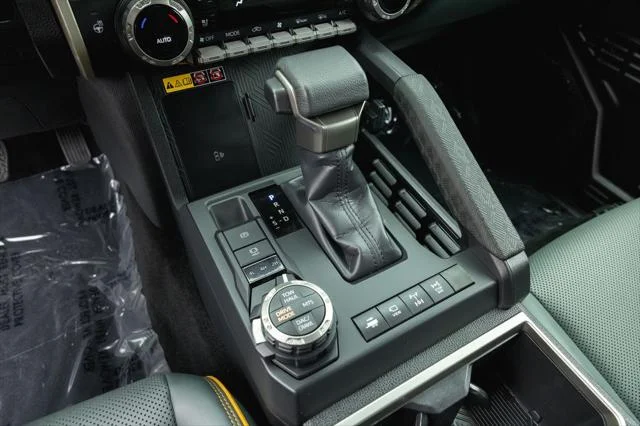 Certified Used 2025 ICE CAP Toyota  image 17