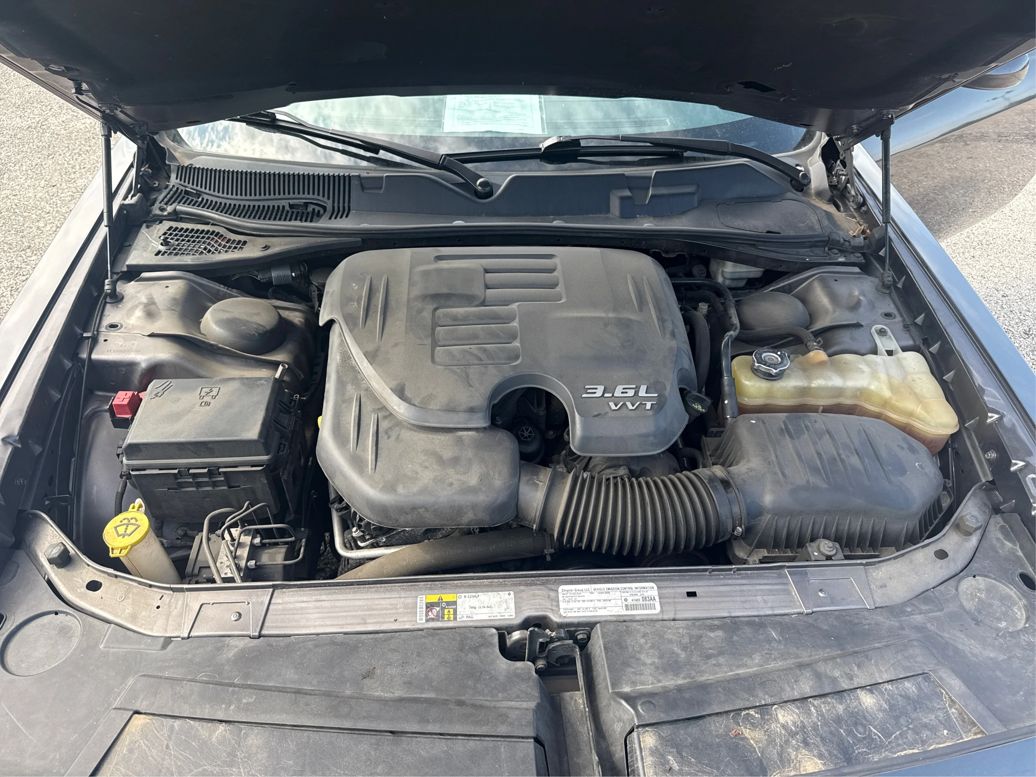 Used 2014 Gray Dodge SXT image 11