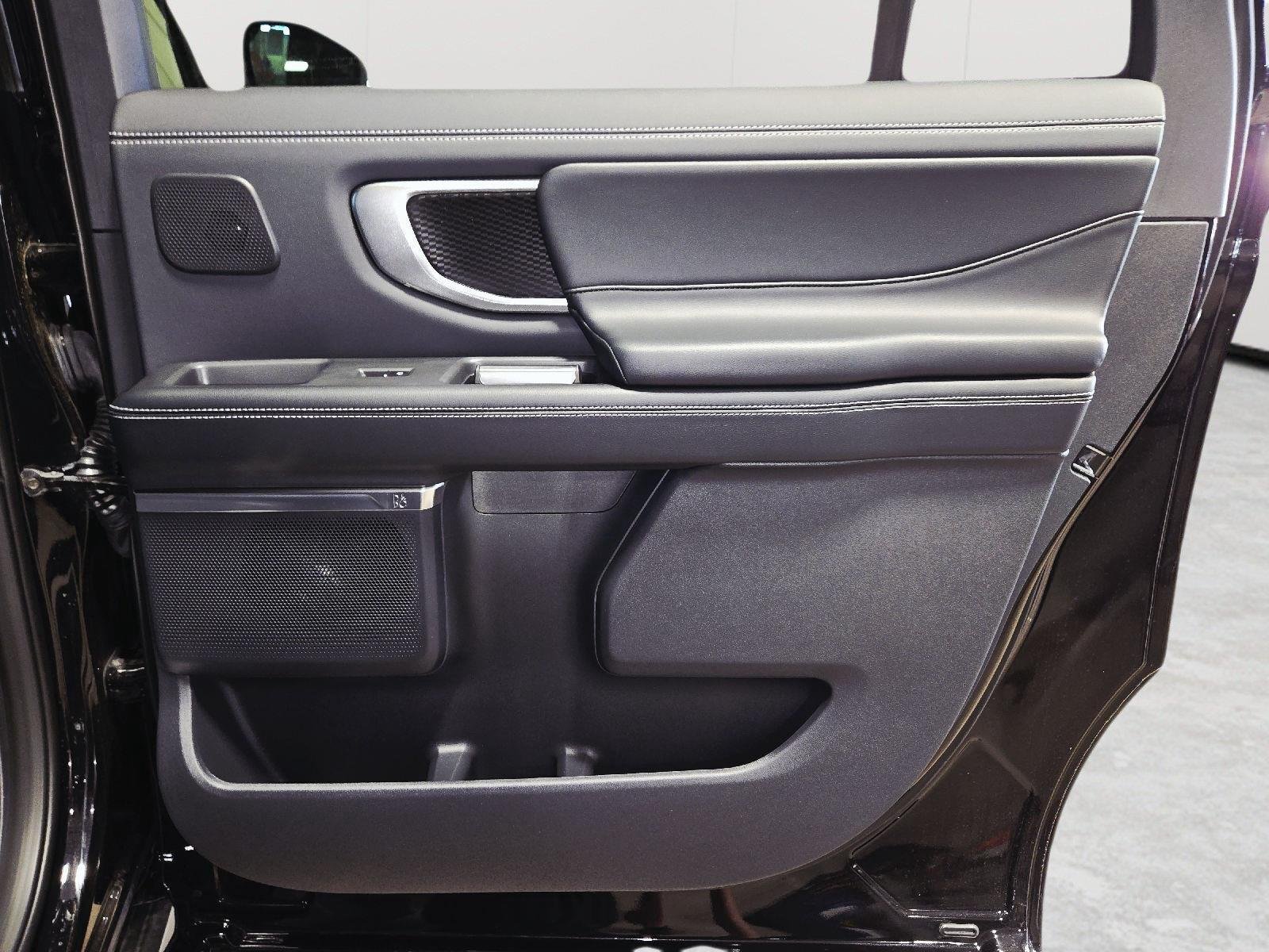 2026 Ford Expedition MAX Platinum - Photo 48