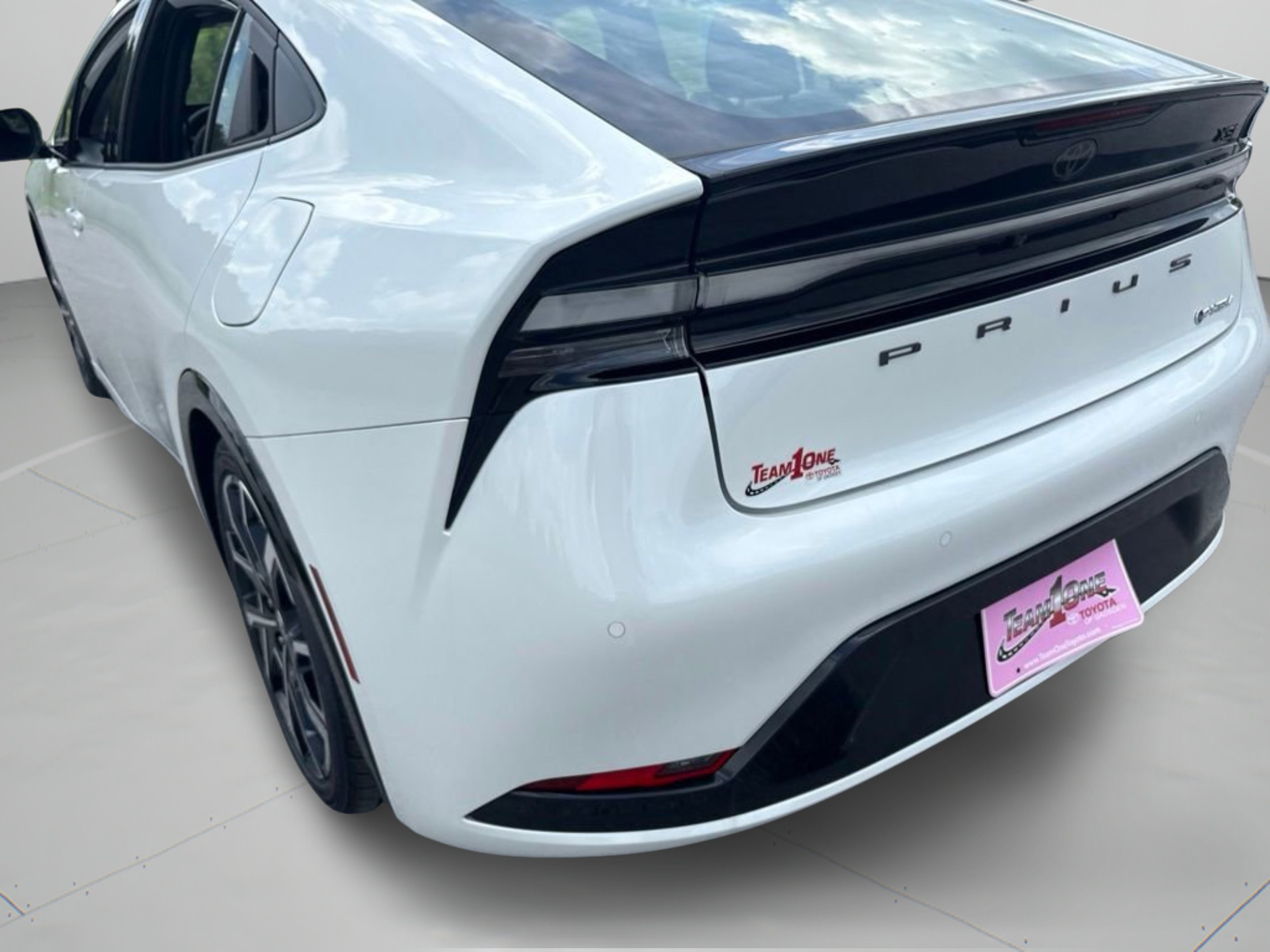 2026 Toyota Prius Plug-in Hybrid XSE - Photo 30