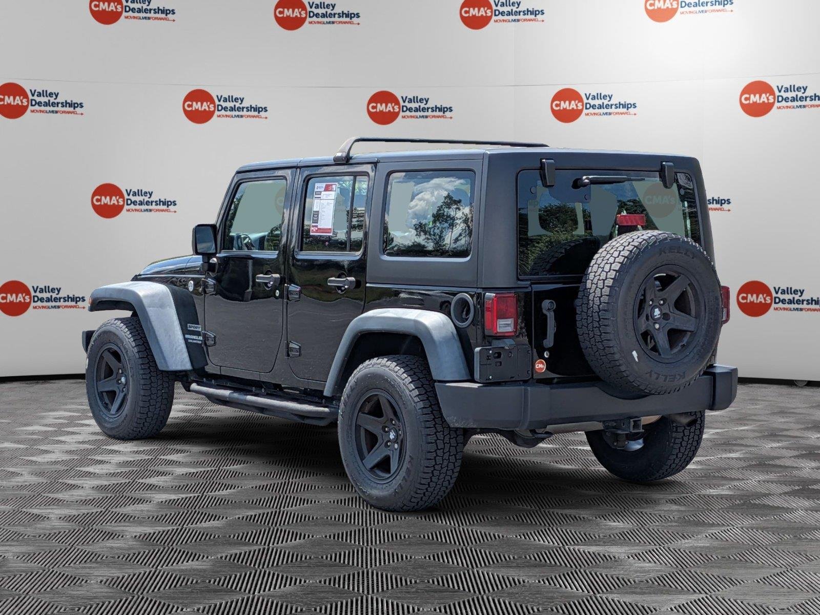 Used 2016 Black Clearcoat Jeep Sport image 7