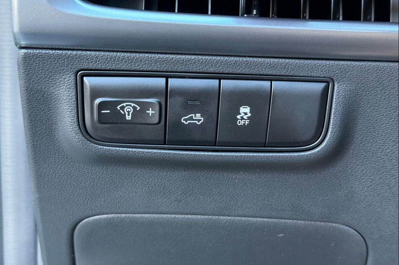 New 2026 Green Hyundai SE AWD image 33
