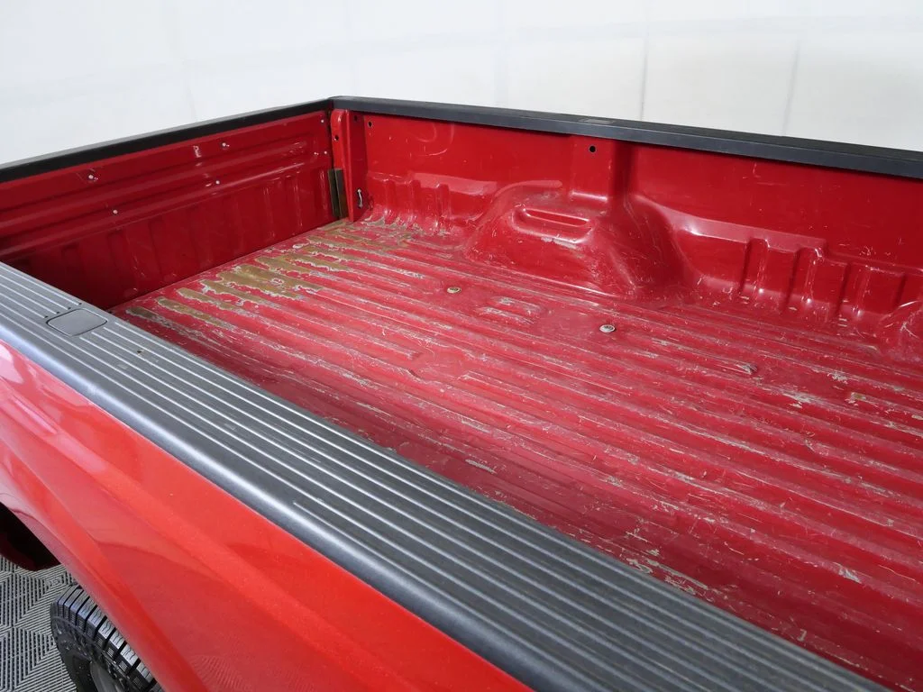 Used 2015 Red Ford XL image 11