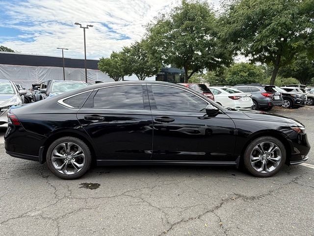 Used 2023  Honda EX image 5