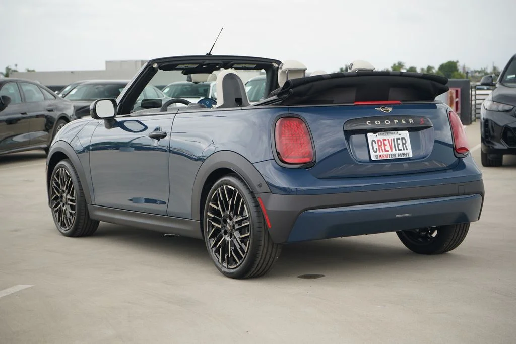 New 2026 Blue MINI Iconic image 4