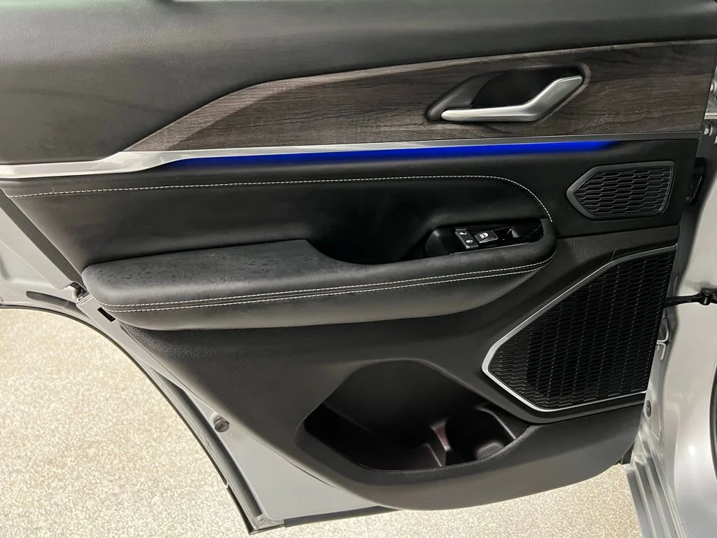 2023 Jeep Grand Cherokee Overland - Photo 51