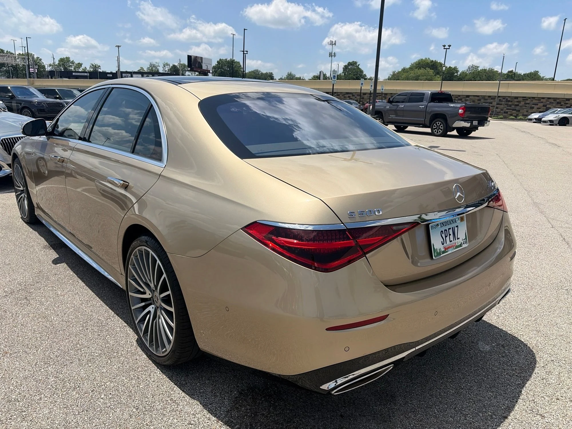 Used 2023 Gold Mercedes-Benz S 500 image 6