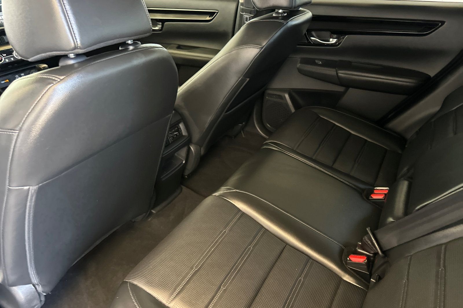 Used 2023  Honda EX-L image 12