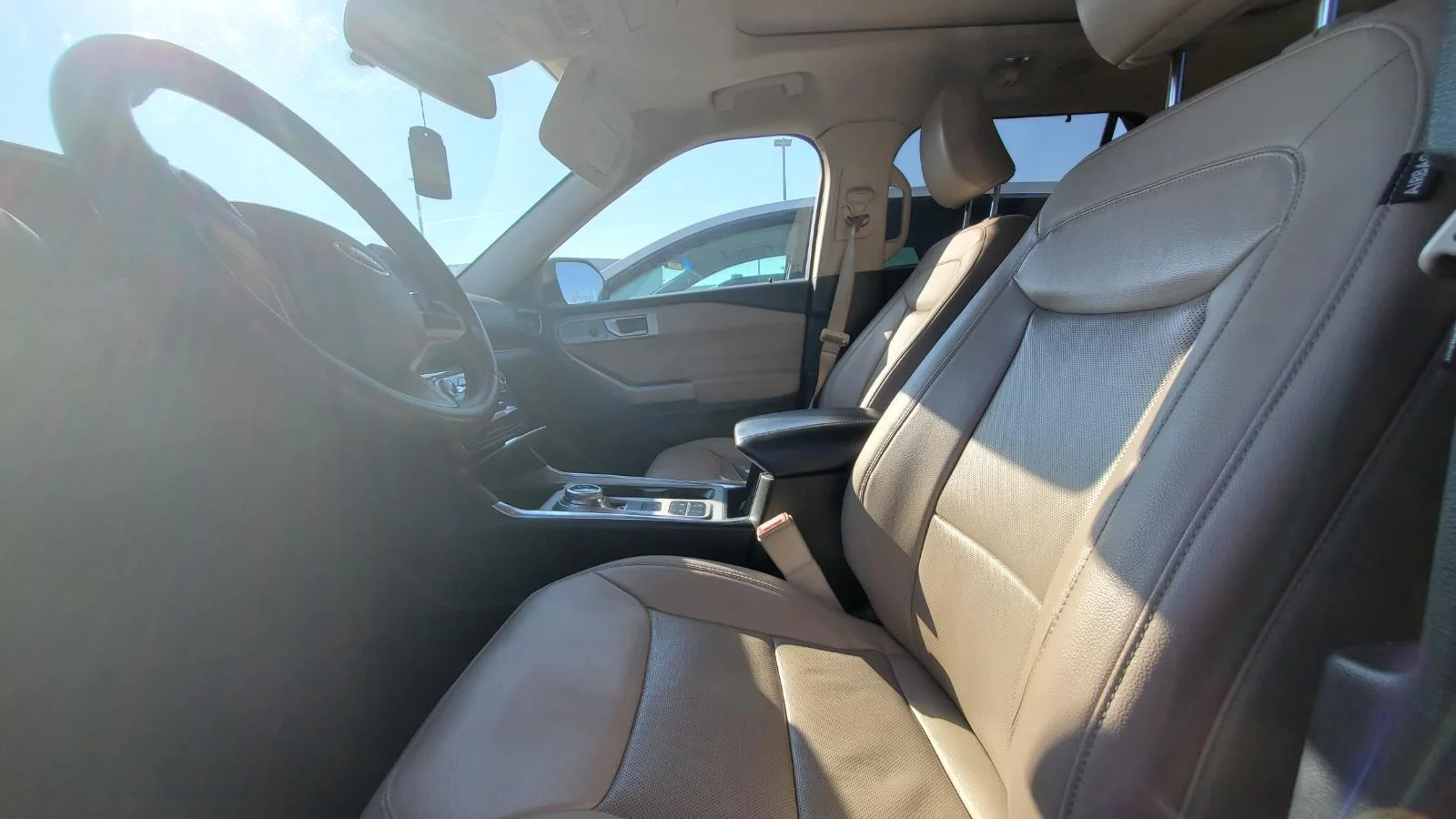 Used 2021 Star White Metallic Tri-coat Ford Limited image 3