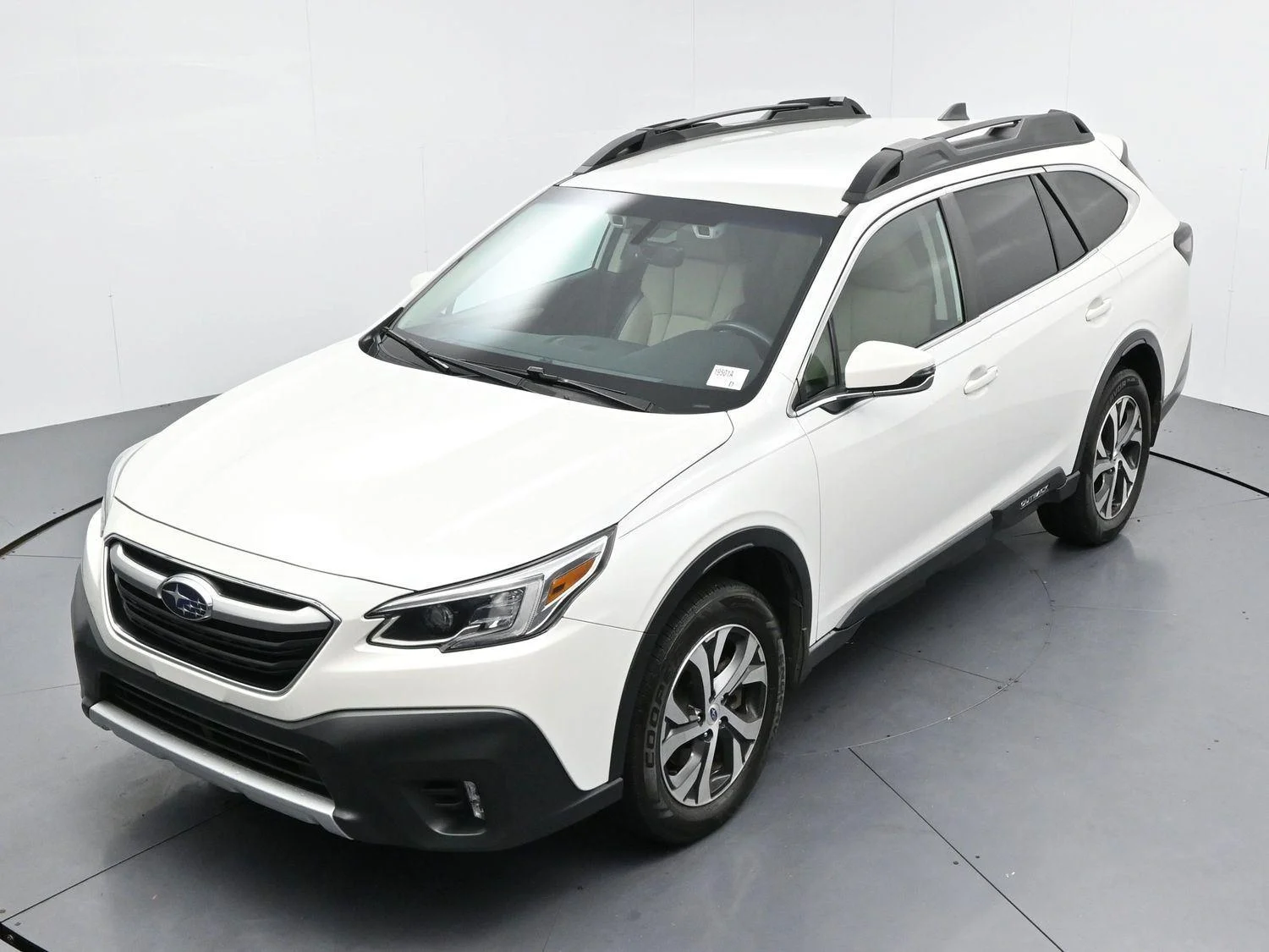Used 2022 Crystal White Pearl Subaru Limited image 35