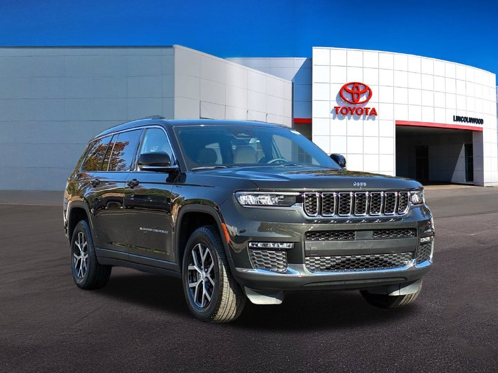 Used 2023 Gray Jeep Limited image 6