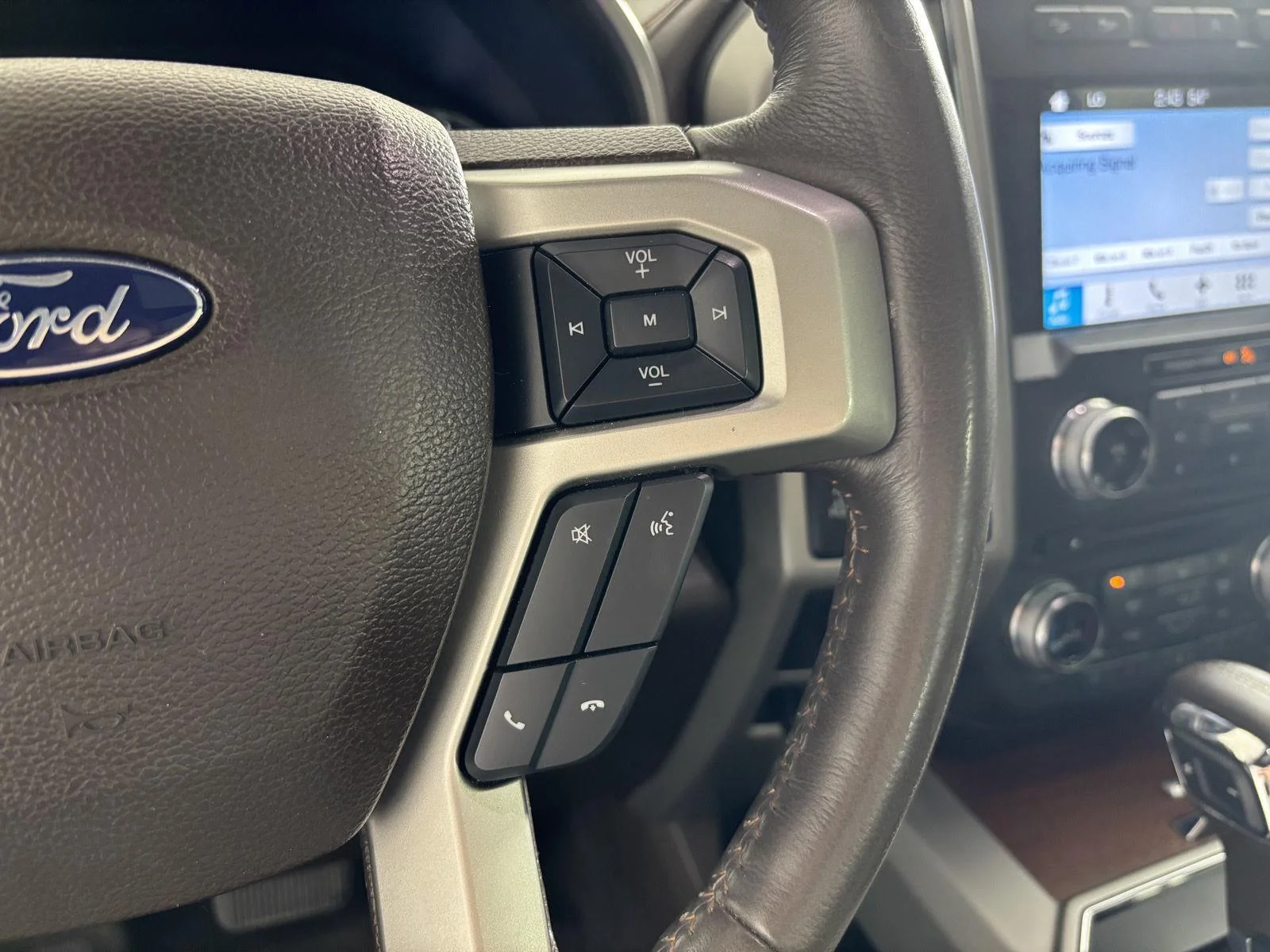 Used 2017 Bronze Fire/Caribou Ford King Ranch image 27