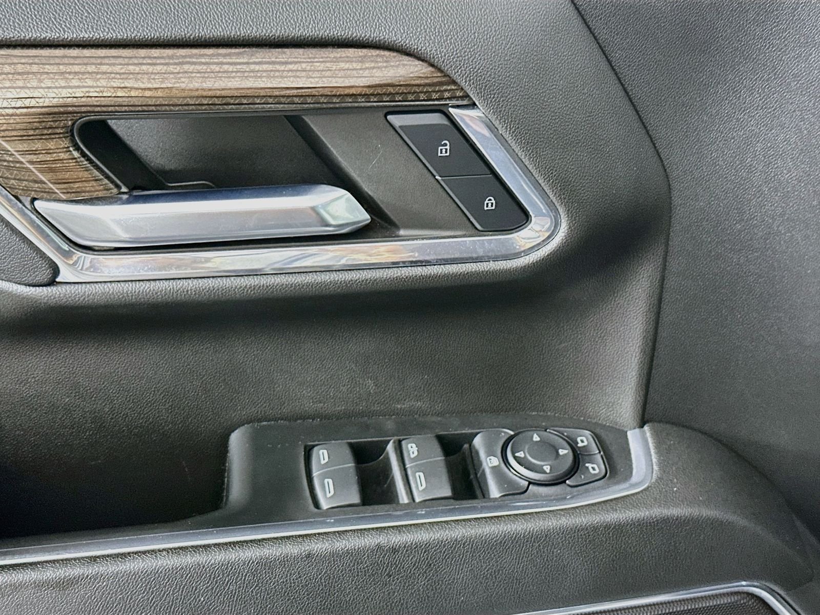 Used 2023 Sterling Gray Metallic Chevrolet RST image 16