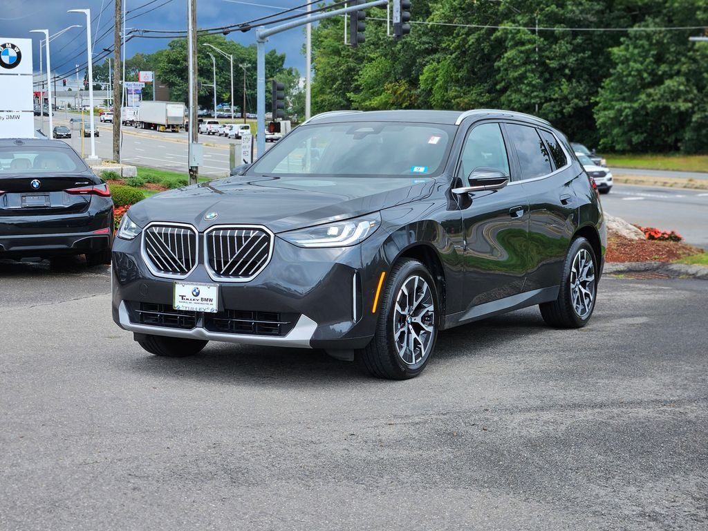 Used 2025 Dark Graphite Metallic BMW 30 xDrive image 3