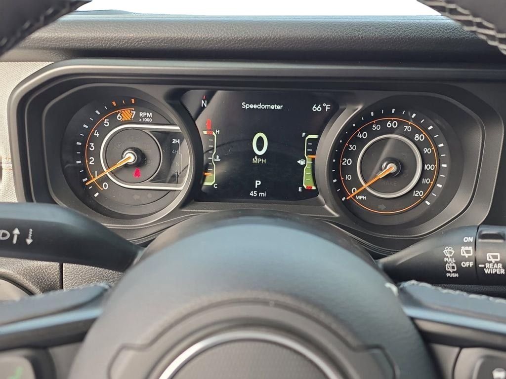 2025 Jeep Wrangler 4-Door Willys - Photo 25